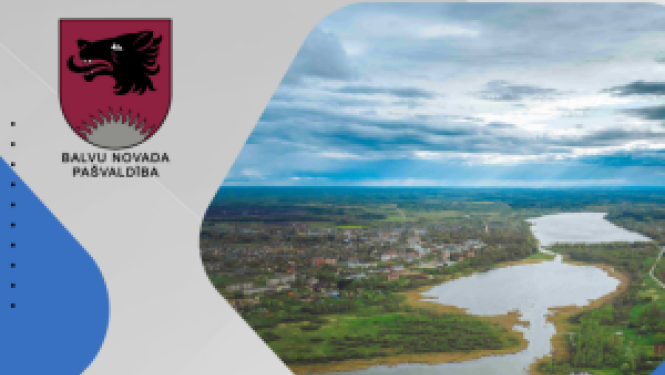 Balvu novada pašvaldības ģerbonis uz fona ar Balvu pilsētas skatu no putna lidojuma.