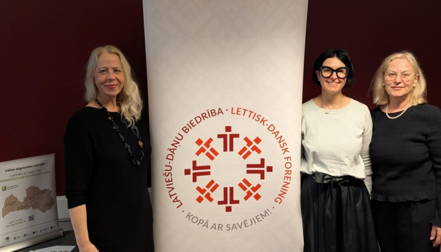 Latviešu-dāņu Biedrības valdes vadītāja Katrīna Povidiša – Delefose un Kurzemes plānošanas reģiona remigrācijas koordinatore Agnese Berģe un Rīgas plānošanas reģiona remigrācijas koordinatore Daina Šulca